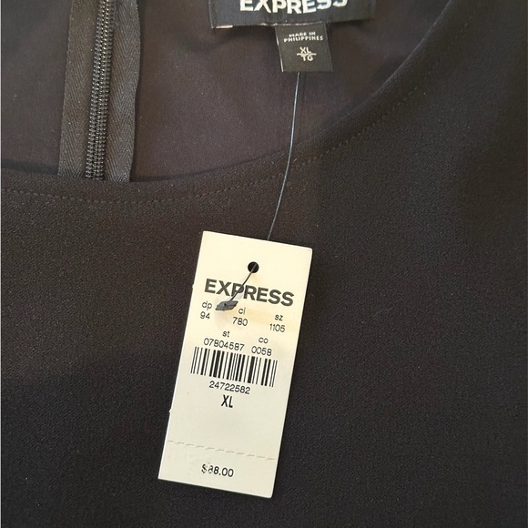 Express dress - Picture 3 of 6